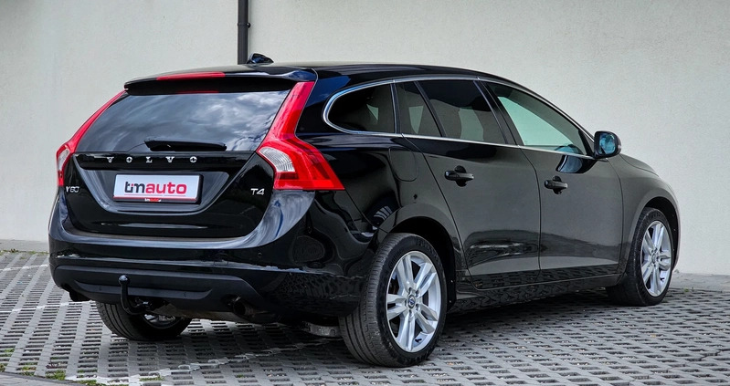 Volvo V60 cena 46900 przebieg: 124000, rok produkcji 2012 z Krzyż Wielkopolski małe 781